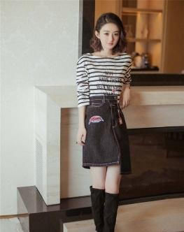  设计|赵丽颖真甜，白色露脐装满满的少女气息， “扮嫩” 起来真顶不住