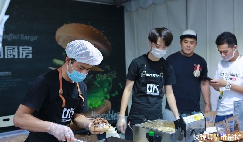 艺术|周末去哪儿 在798潮流艺术市集尽情“逛吃”