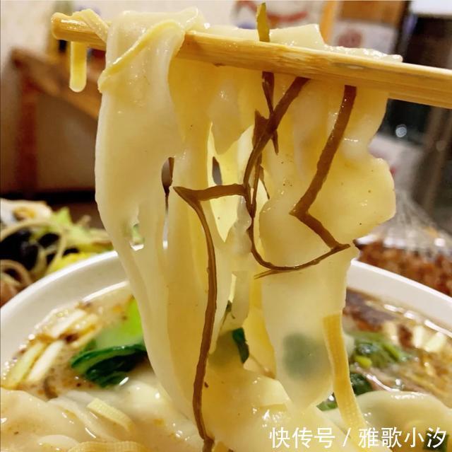 担担面|“中国十大面条”,面汤浓味鲜香,面条根根分明,你全吃过了吗?