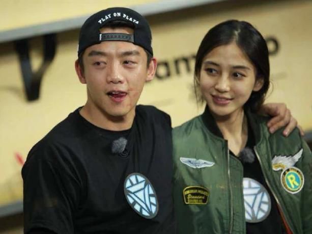  VS|《奔跑吧》郑恺VS蔡徐坤，同样是撩baby裙子，差别咋就这么大？