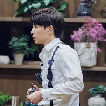  公主|她是邓伦主动“公主抱”, 愿意秀恩爱, 粉丝却不敢吃醋的女生