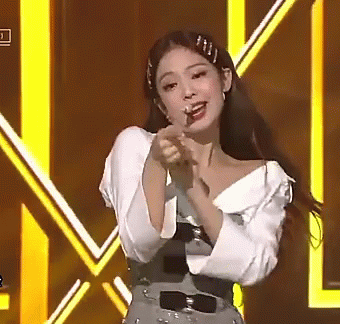  乘风破浪|《乘风破浪的姐姐》里，行头最奢华的是她