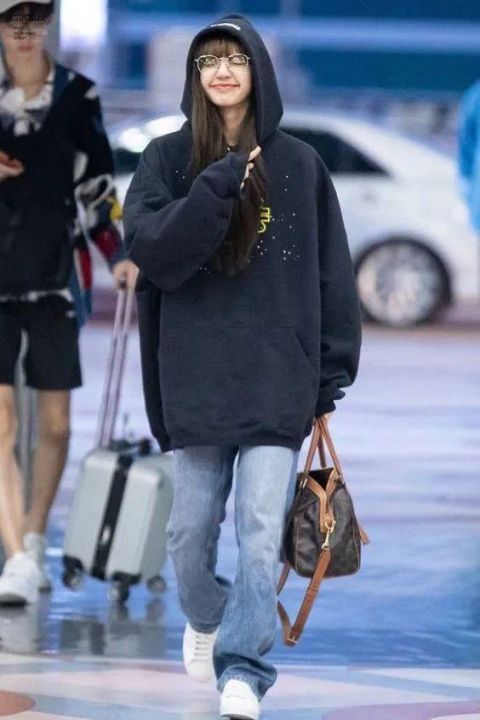  经典|是时候穿卫衣了，2020秋冬最时髦打开方式，好看爆了