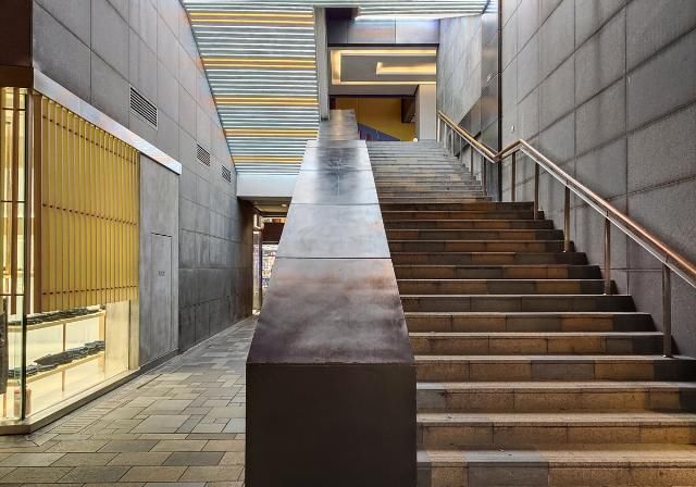  包装|为什么说iQOO 5是iQOO截至目前变化最大的手机