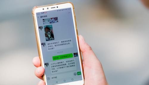  父亲|11岁漂亮女儿患重症急需救命钱，父亲急哭：别说卖血 要命都行