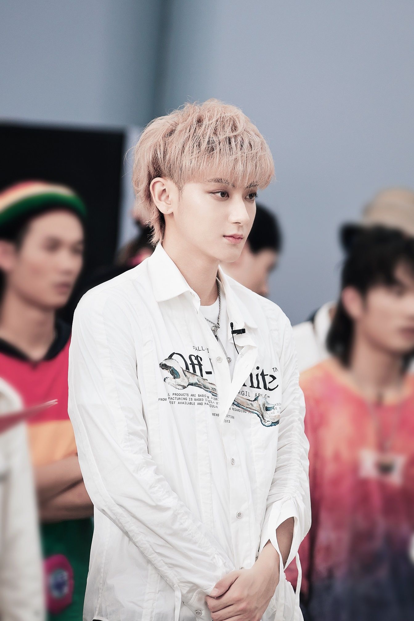 说唱|《说唱新世代》综艺首播 黄子韬与选手和解表现圈粉