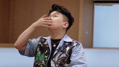  演戏|张大大是个好观众，又是哭又是吐槽，比起演戏和主持做观众最擅长