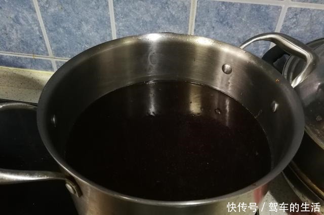  颜色|要想卤汤颜色好，炒糖色很关键，一锅好卤汤卤啥都色泽红润味道香