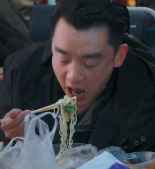  暴露|郑恺一天吃5顿外卖，当看清全部外卖总额后，暴露明星真实消费