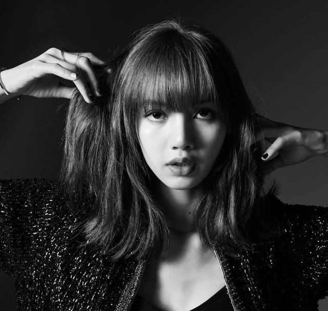 小哥|Lisa心头好牵手18岁男神小哥，人间芭比遗憾落选，粉丝哭了