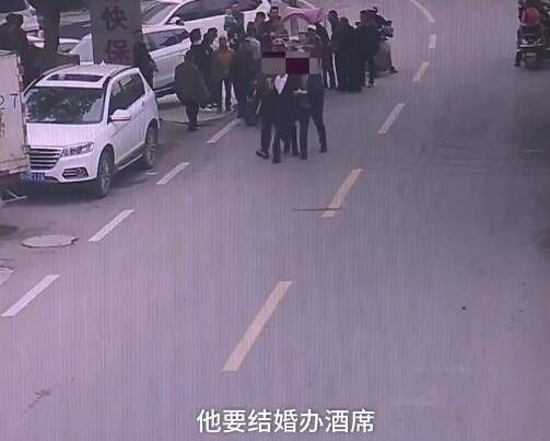准新郎|准新郎婚礼前一天被逮，警察：回去把婚结了再来