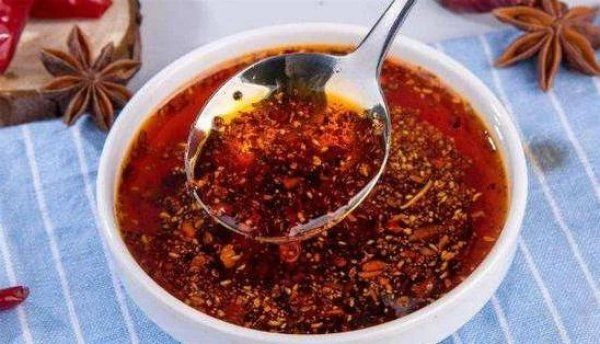  辣椒粉|饭店的辣椒油为什么那么香？大厨告诉你：少了这一样，香味少一半