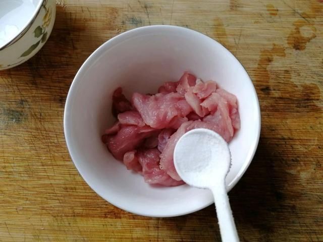  白粥|白粥太无味教你一款有肉有菜的粥，颜色好看又好喝