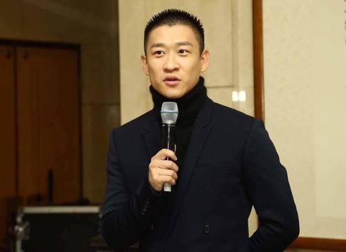  旧事重提|德云社也蹭别人热度？烧饼旧事重提惹争议，网友：曹云金珍惜机会