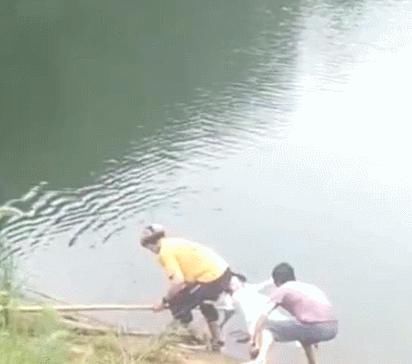  妈妈|“他去世的时候，他妈妈正在发朋友圈！”