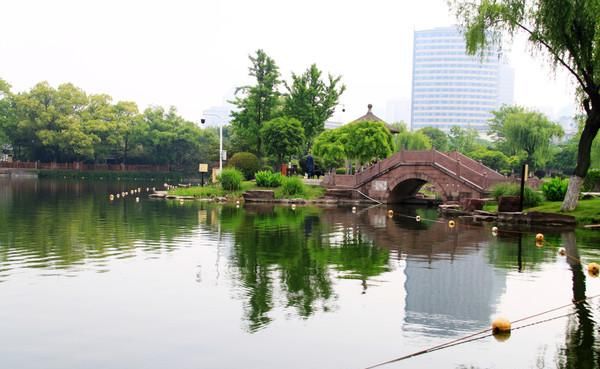  宁波|宁波月湖公园，半城名胜半城湖