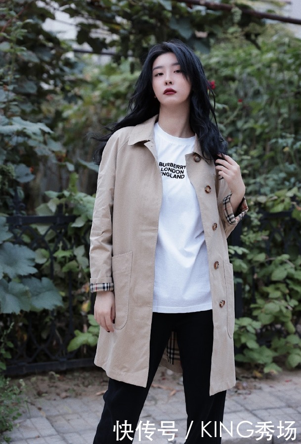 放开|赵小棠终于放开了,大胆挑战“儿童背心”,秀出“蝼蚁腰”贼撩人