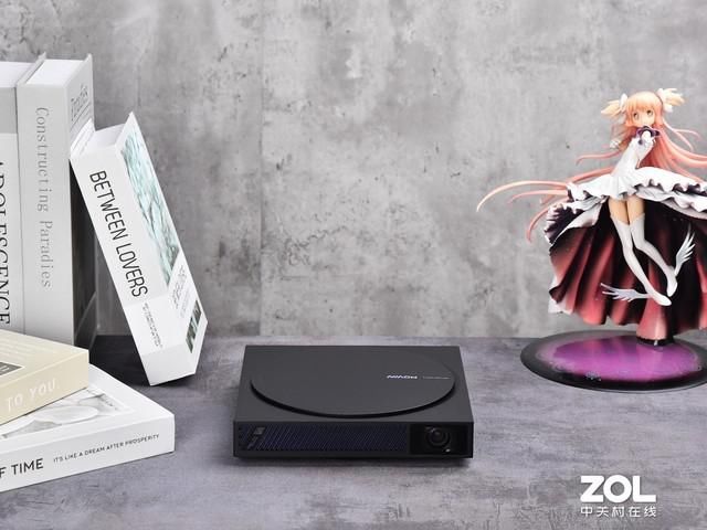 投影|极米MOVIN 01X评测：年轻人的第一台智能投影