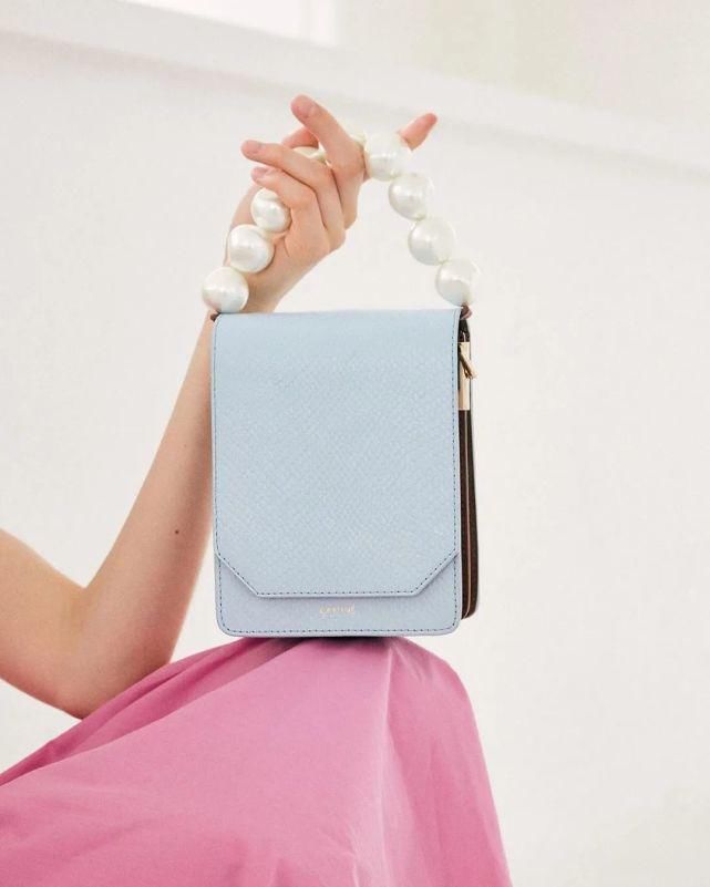  大牌|如果你有5000块，是攒钱买大牌包还是买小众品牌？