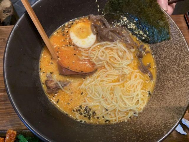 招牌铁男|在“铁男”这能不能吃上一碗好吃的日式拉面