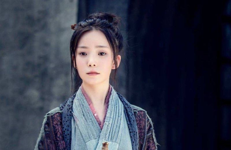  真实|邀请硬糖少女参加节目，却不给开美颜，真实颜值一目了然