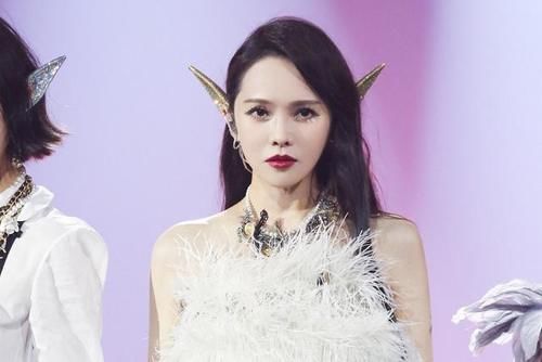  姐姐|《浪姐》的最大赢家，不是万茜、蓝盈莹！而是成功“洗白”的她