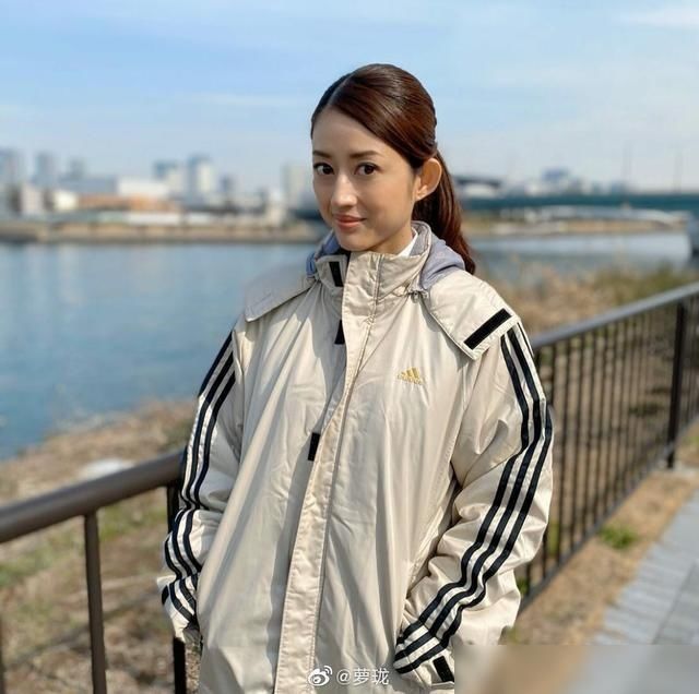  红极一时|小泽真珠：日本红极一时的玉女掌门人，逆天美貌只是她的一部分