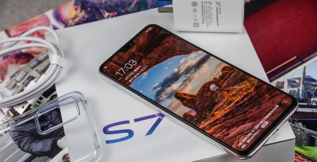  神器|为什么vivo S7能成为网红小姐姐的涨粉神器