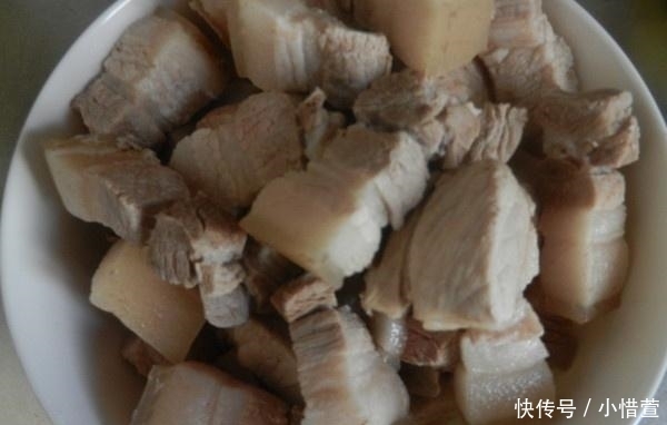 五花肉|炖肉直接焯水大错特错!牢记“这2步”,肉质鲜嫩没腥味,真好吃