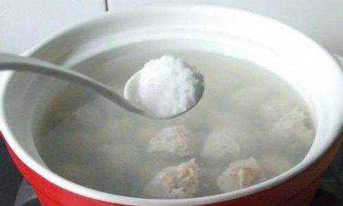  一口气|自制鱼丸，比超市买的好吃又营养，孩子一口气吃10个