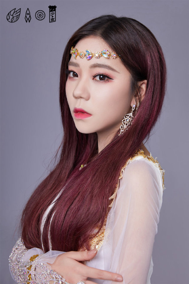 造型|火箭少女101白金女神造型,傅菁超A,李紫婷缺席