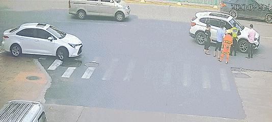  事故|司机刚启动车子，突然从车底传出一声尖叫