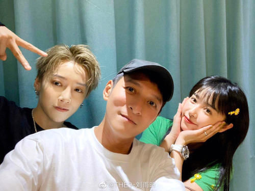 刘雨昕|刘雨昕成团后资源太好,目前已官宣两个综艺,不愧是名副其实的C位