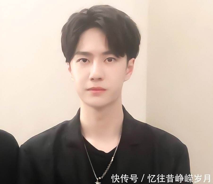 粉丝|《中餐厅4》晒候选名单秒删,肖战王一博千玺占前三,又在溜粉?