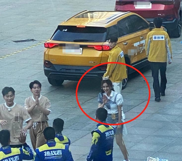 录制|跑男又有新录制,凌潇肃曾舜晞不算啥,细看baby皇冠造型我爱了