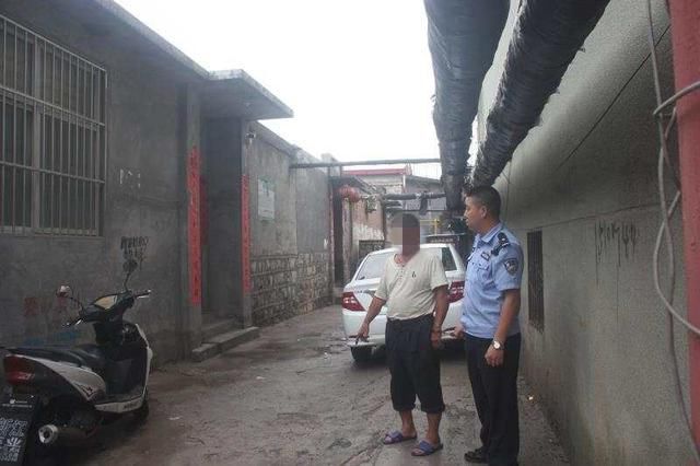 中年男子|石家庄:中年男子胆真大,光天化日入户行窃