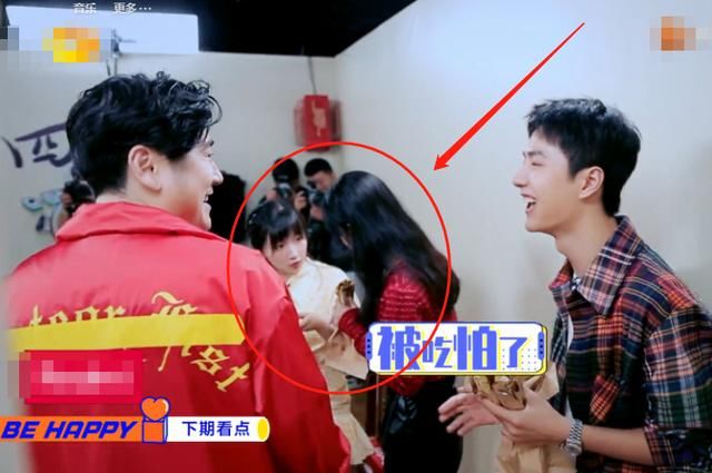 到底|赵丽颖到底有多能吃?看她在节目中的“海吃”姿势,全明白了