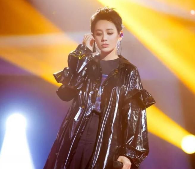  堪称|48岁“浪姐”宁静，堪称身材管理大师，完爆20岁少女