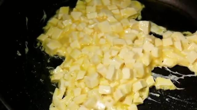 真的|韭菜加豆腐:这样真的太香了,美味至极,回味无穷!