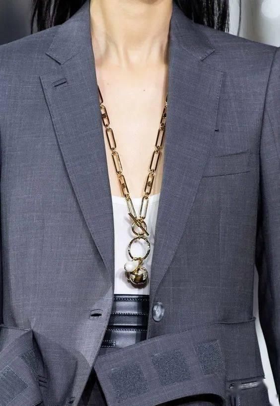  究竟|究竟为何大家如此“链链不舍”？！