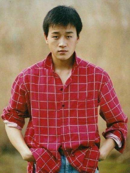  父亲|佟大为用20年唤醒植物人父亲，与关悦一起承担生活的重担