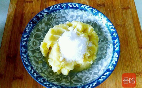  好吃|土豆最好吃的做法，开胃又馋人，光是看着就狂吞口水