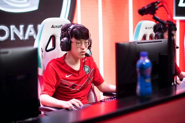 剧本|外国网友及LOL解说热议EDG击败LNG:他们是拿了之前LGD的剧本吗?