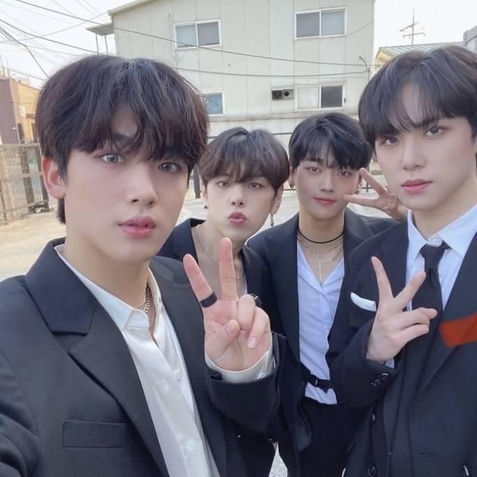  出道|“金曜汉→金东汉”WEi正式出道前以真人秀节目首次亮相！