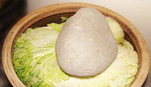 滋味|奶奶祖传的酸菜制作方法,三天变酸,引爆味蕾滋味的下饭菜!