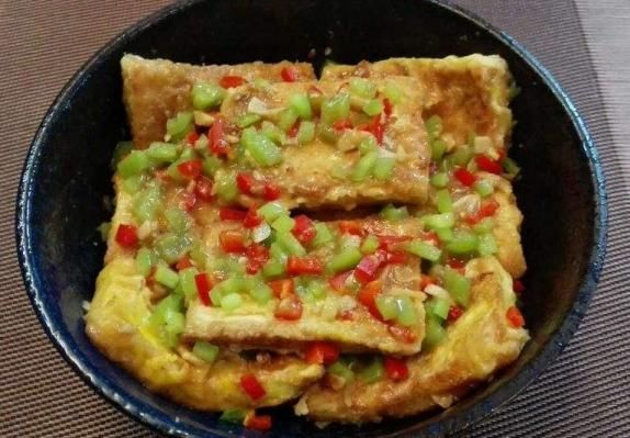  鲫鱼|家常菜推荐：青椒炒鸭腿、葱爆青红羊肉、锅塌豆腐、鲫鱼炖豆腐