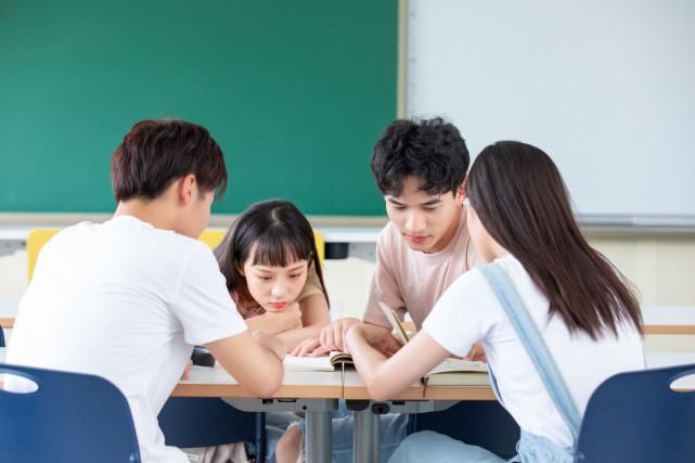 本科生|10人当中6人是大学生，本科生泛滥？考普通专升本没意义？