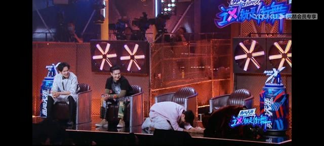  腰部|姐姐来了导致队长反常？钟汉良被金晨的腰部吸引，王一博反撩小宝