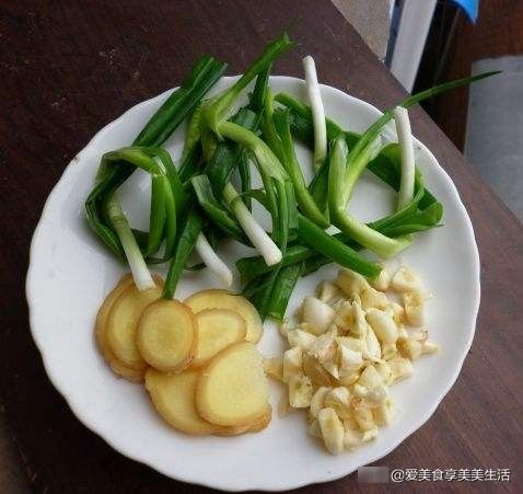 鲜香|做法非常简单肉嫩麻辣鲜香口水鸡