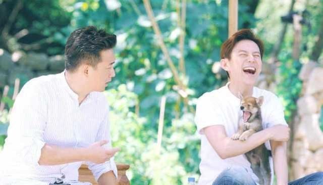  参加|黄磊22年前参加《快本》视频曝光，那时的何炅对他可没这么客气